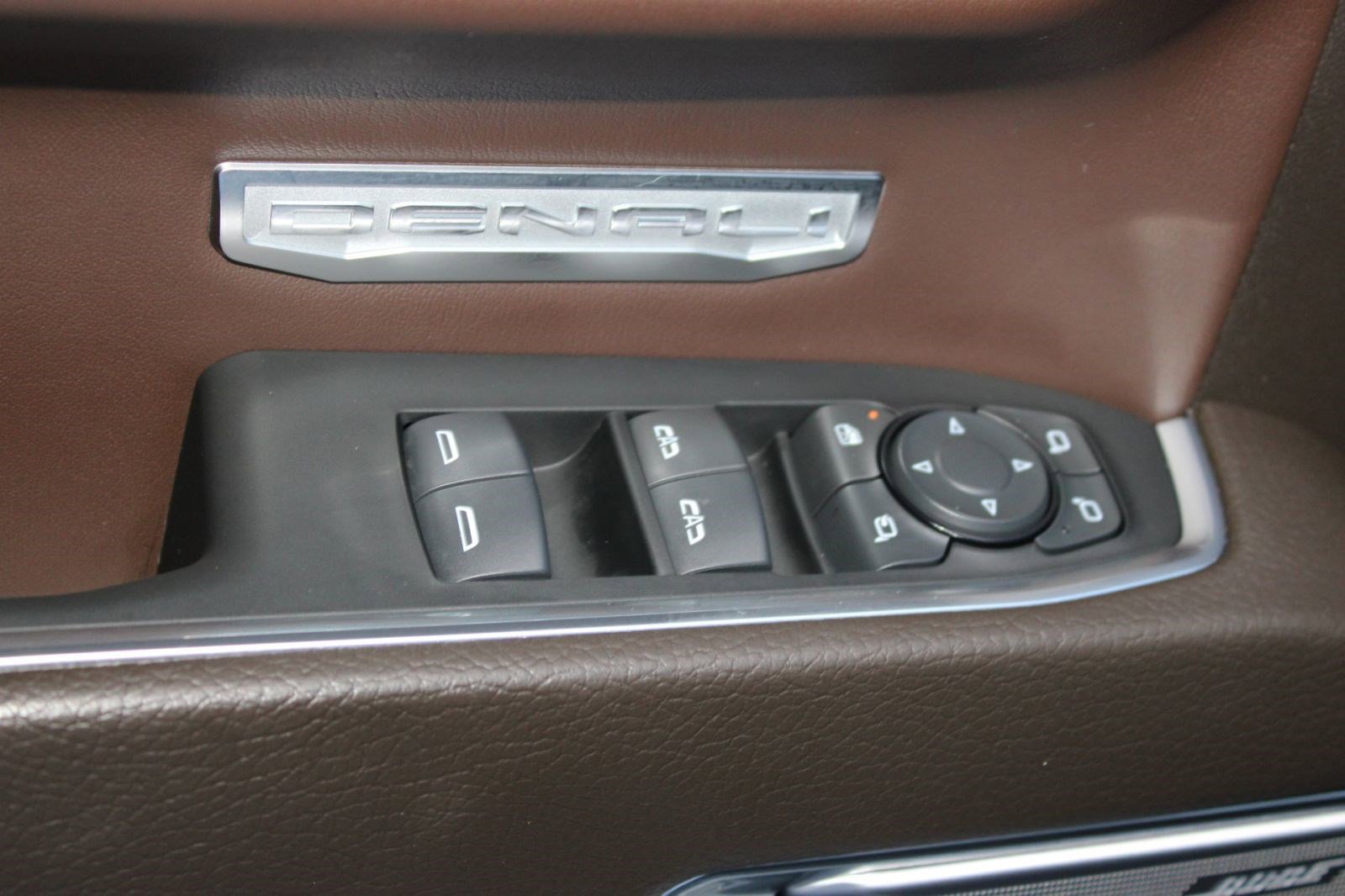 Used 2024 GMC Sierra 1500 Denali w/ Denali Reserve Package image 26