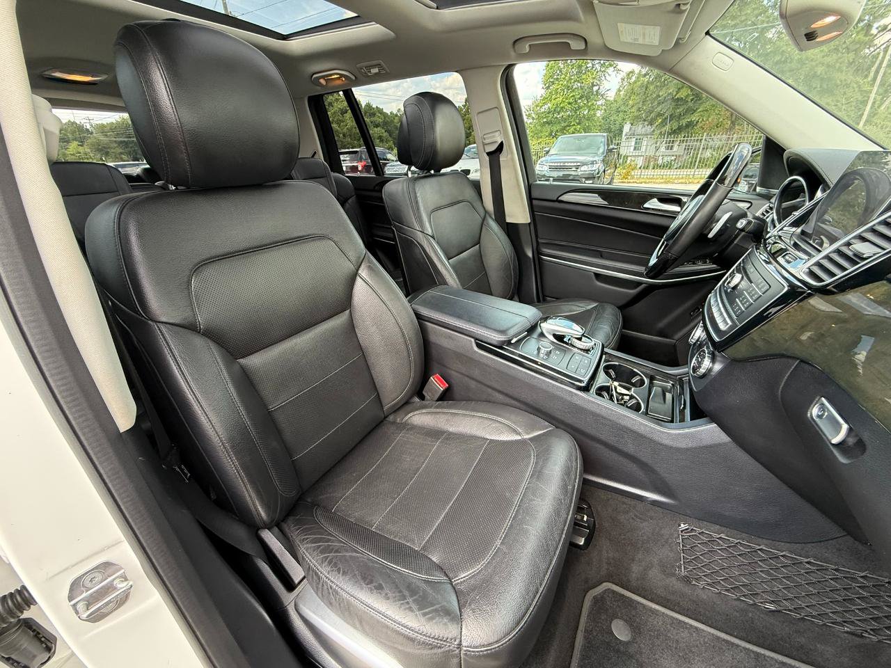 Used 2018 Mercedes-Benz GLS 550 4MATIC image 26