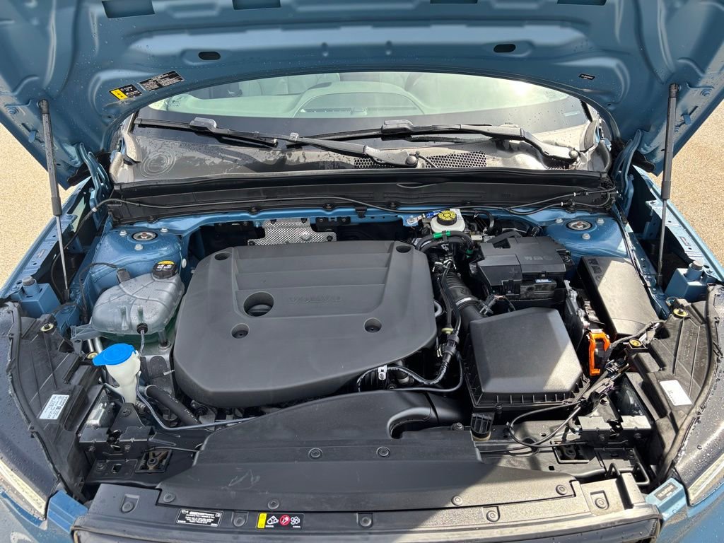 Certified 2023 Volvo XC40 B5 Plus w/ Driver Assist Package image 26