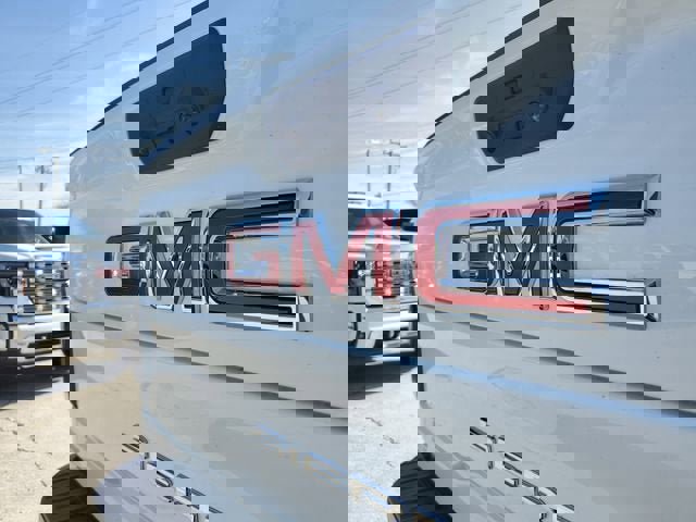 New 2026 GMC Sierra 2500 AT4X image 7