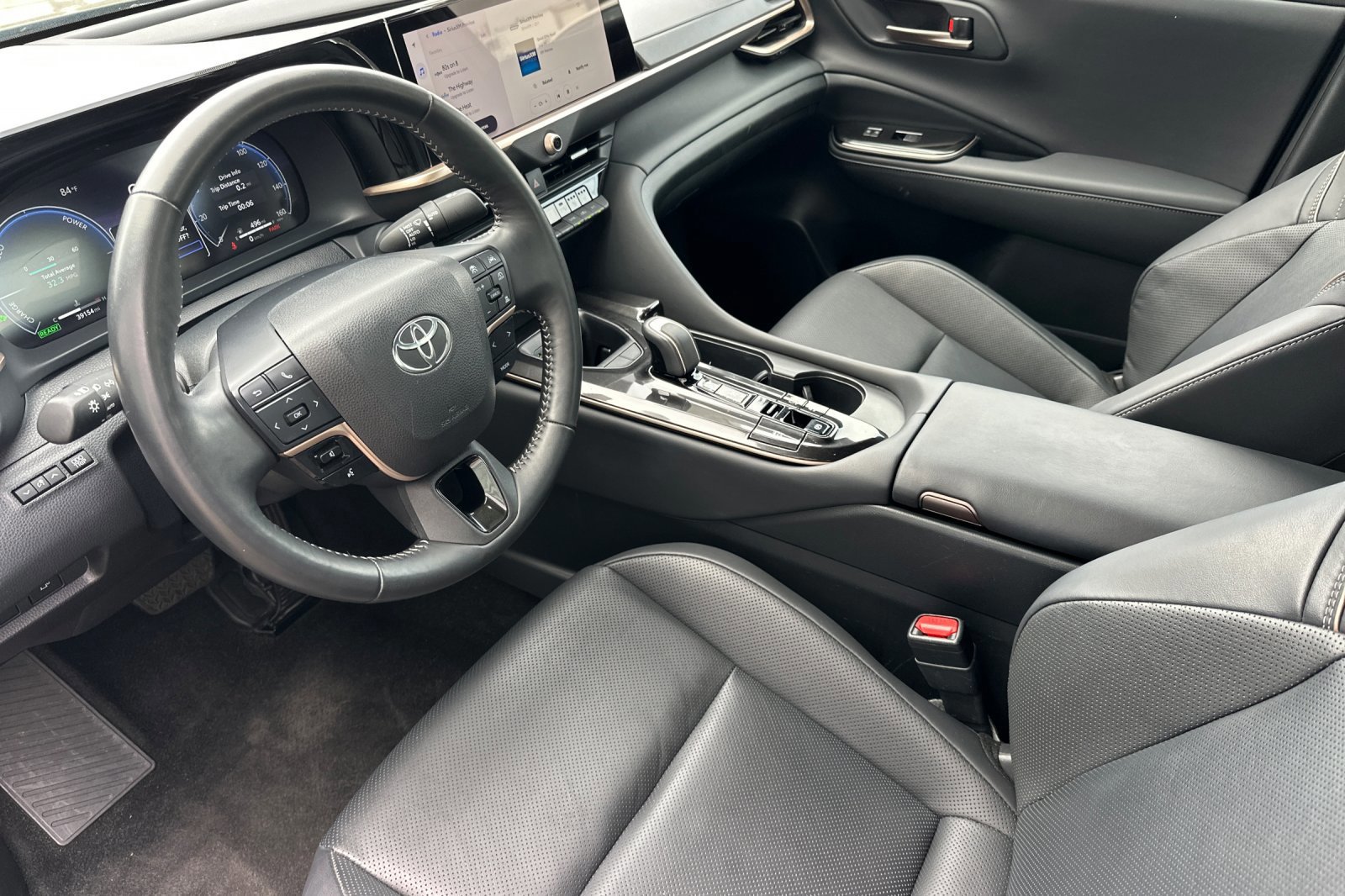 Certified 2024 Toyota Crown XLE image 9