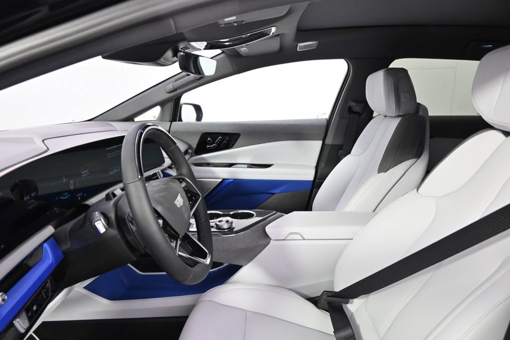 New 2025 Cadillac Optiq Sport 1 image 13