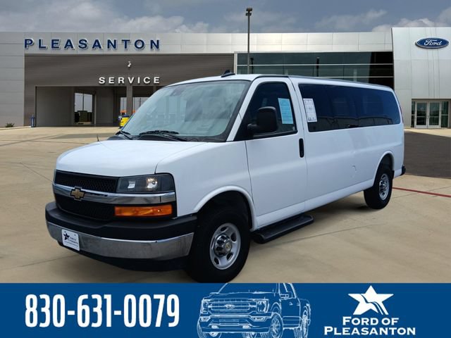 Used 2025 Chevrolet Express 3500 LT w/ LT Preferred Equipment Group RWD video 1
