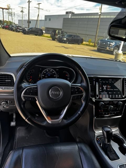 Used 2021 Jeep Grand Cherokee Limited w/ Premium Lighting Group AWD/4WD image 9