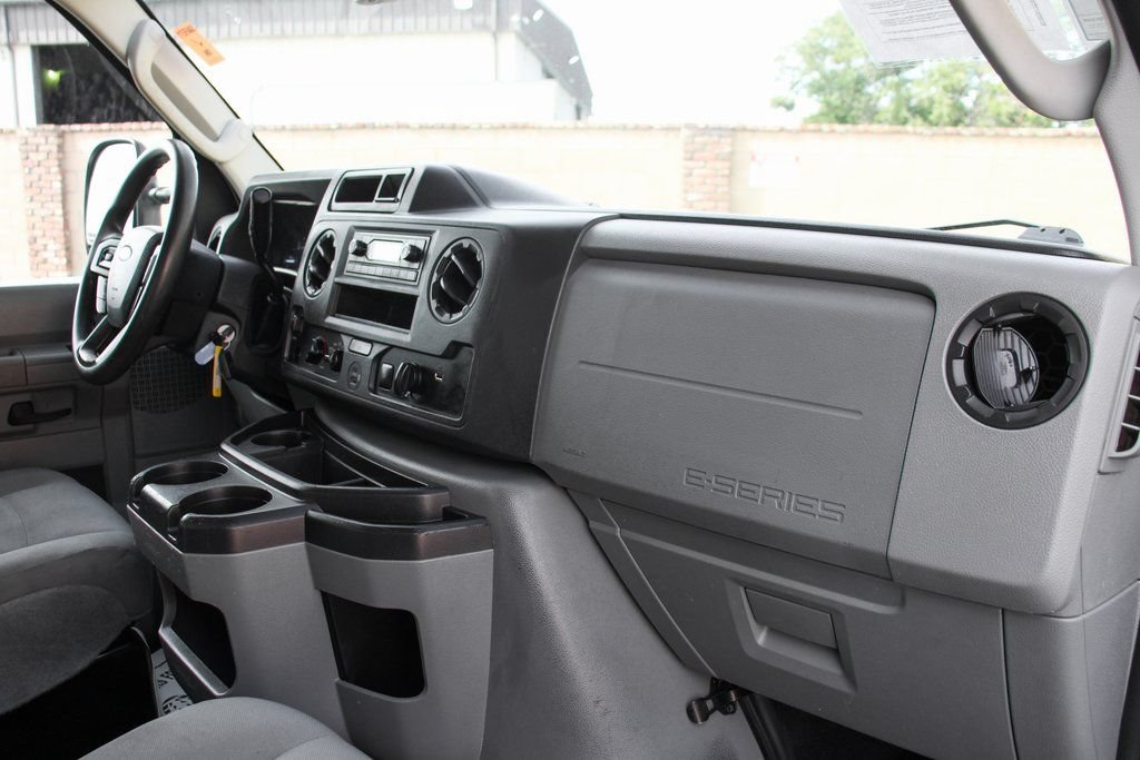Used 2023 Ford E-450 and Econoline 450 Super Duty w/ Power Windows & Locks Group RWD image 34