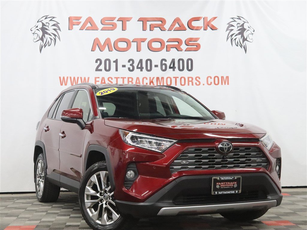 Used 2019 Toyota RAV4 Limited AWD/4WD image 3