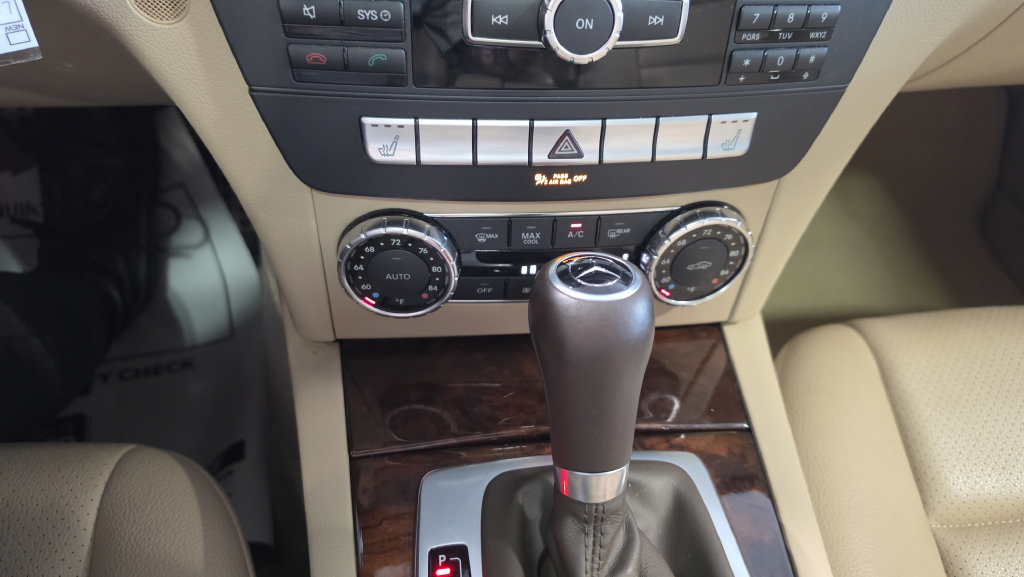 Used 2012 Mercedes-Benz C 300 4MATIC Sedan image 27