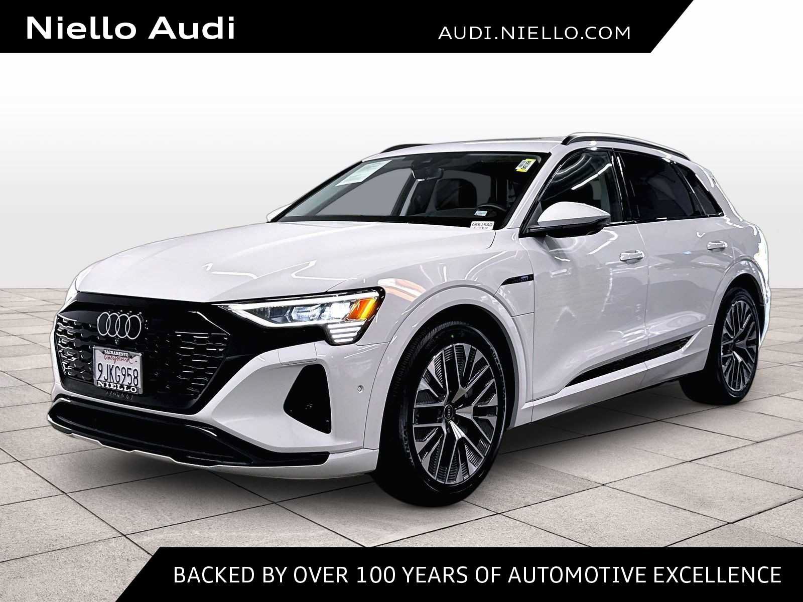 Used 2024 Audi Q8 e-tron Premium Plus AWD/4WD image 1
