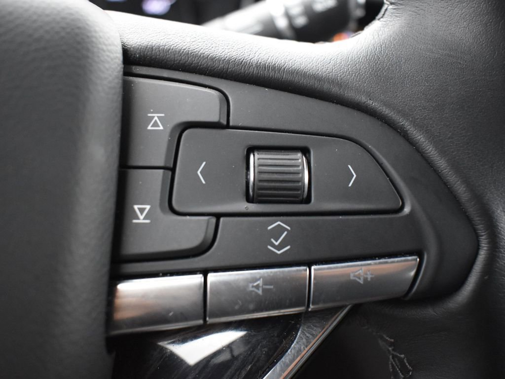 Certified 2024 Cadillac XT6 Premium Luxury w/ Technology Package image 17