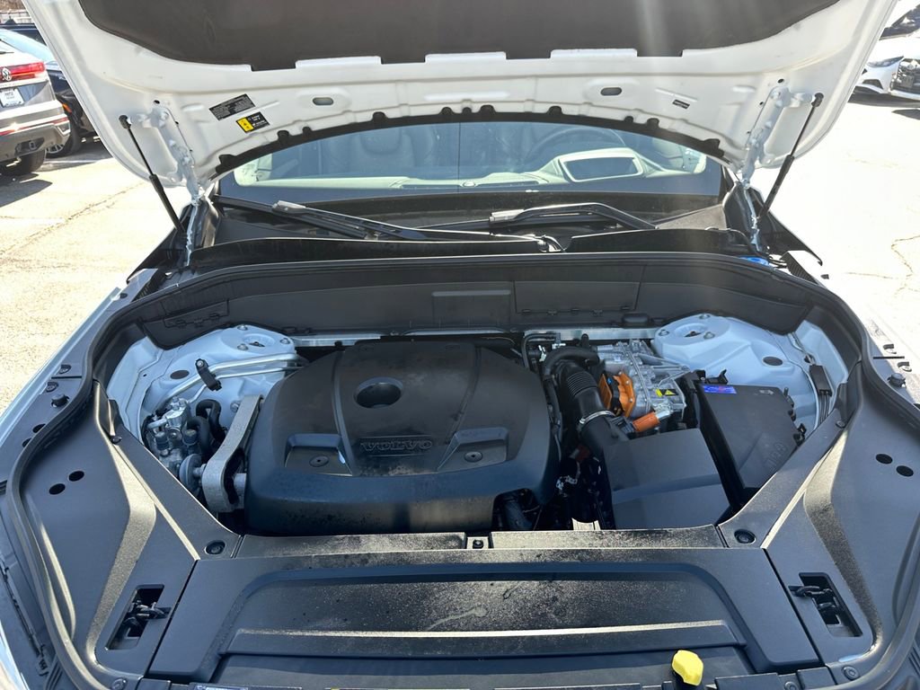 Used 2025 Volvo XC90 T8 Ultra w/ Protection Package Premier image 30