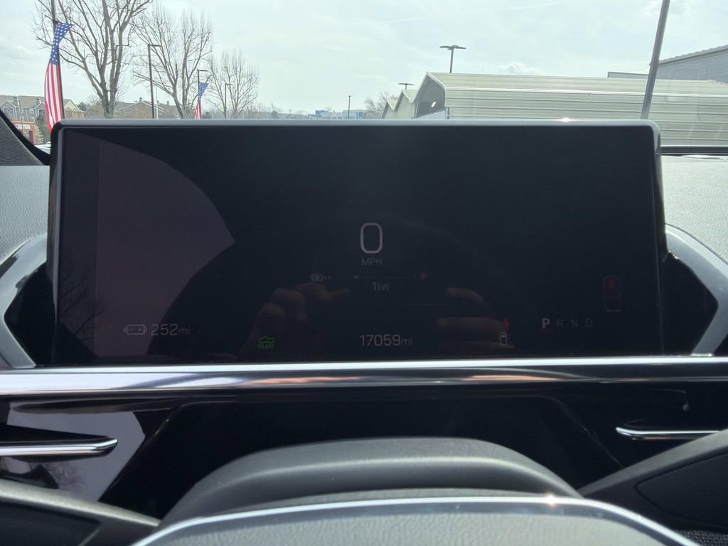 Used 2026 GMC Sierra EV Elevation image 29