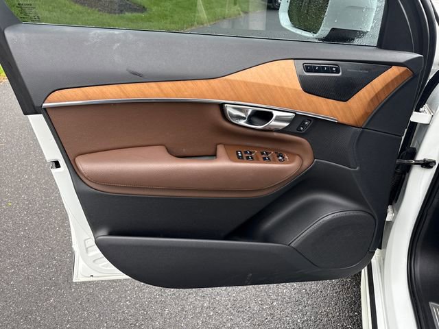 Used 2022 Volvo XC90 T6 Momentum w/ Advanced Package AWD/4WD image 25