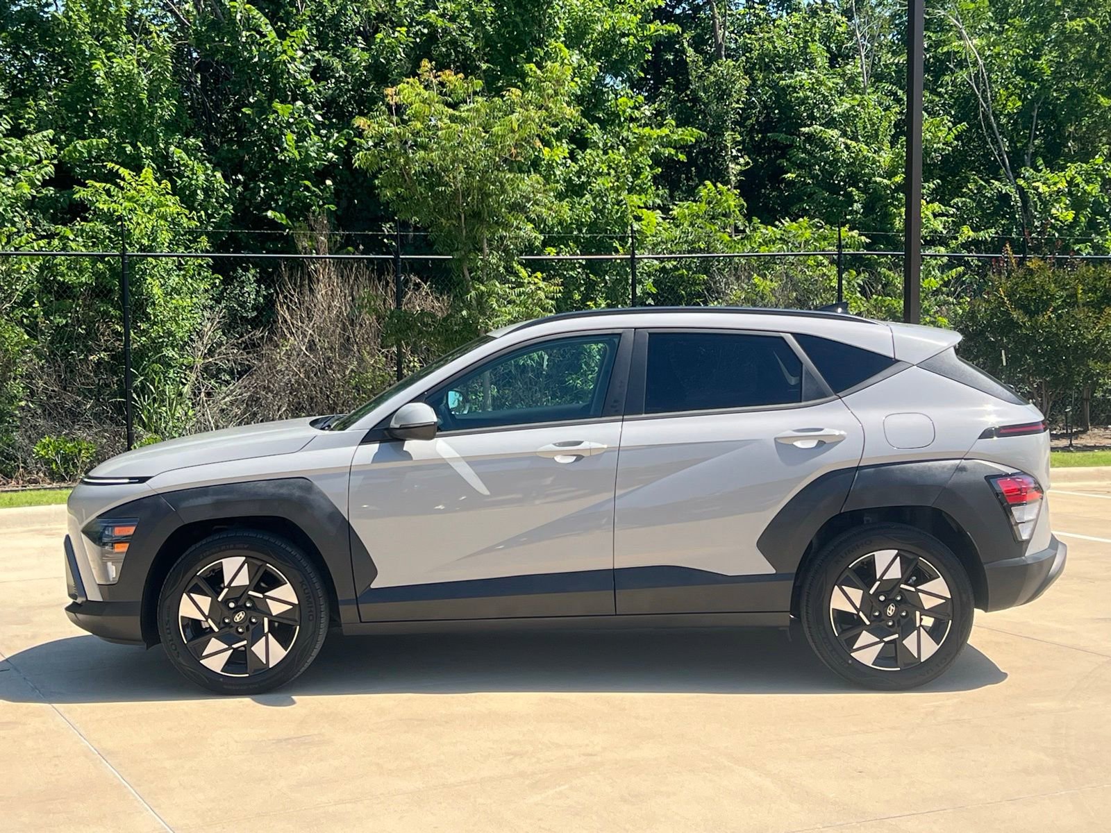 Used 2024 Hyundai Kona SEL w/ Convenience Package FWD image 6