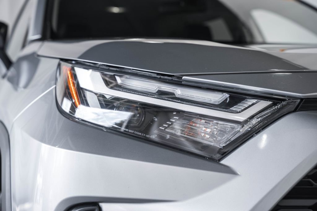 Used 2025 Toyota RAV4 LE image 11