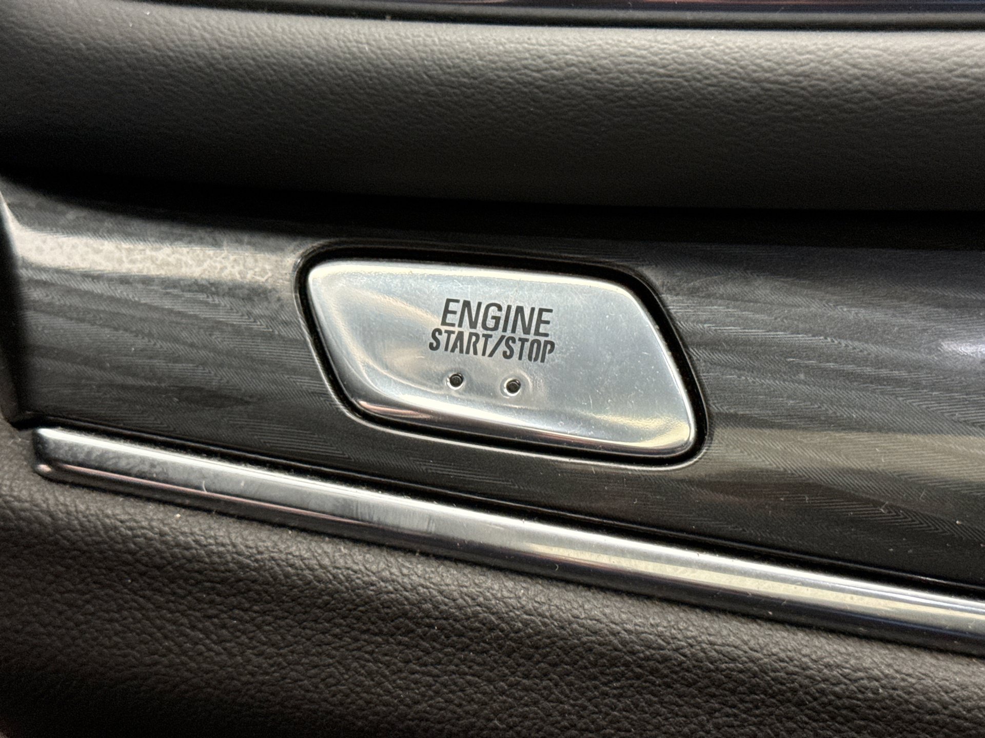Used 2023 Buick Enclave Essence w/ Experience Buick Package AWD/4WD image 23