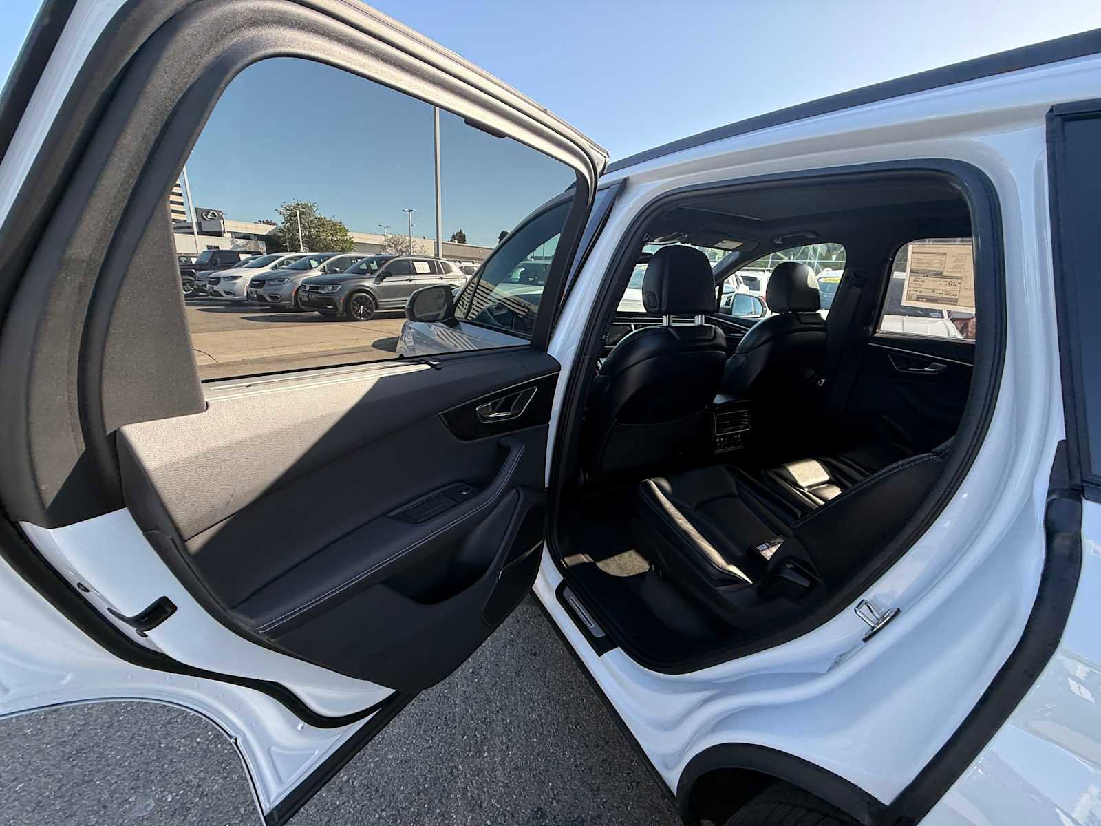 New 2025 Audi Q7 3.0T Prestige image 18