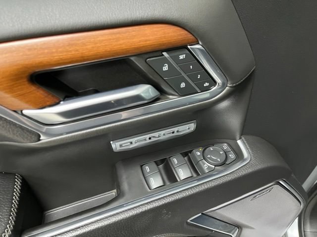 Used 2023 GMC Sierra 1500 Denali w/ Denali Reserve Package AWD/4WD image 24