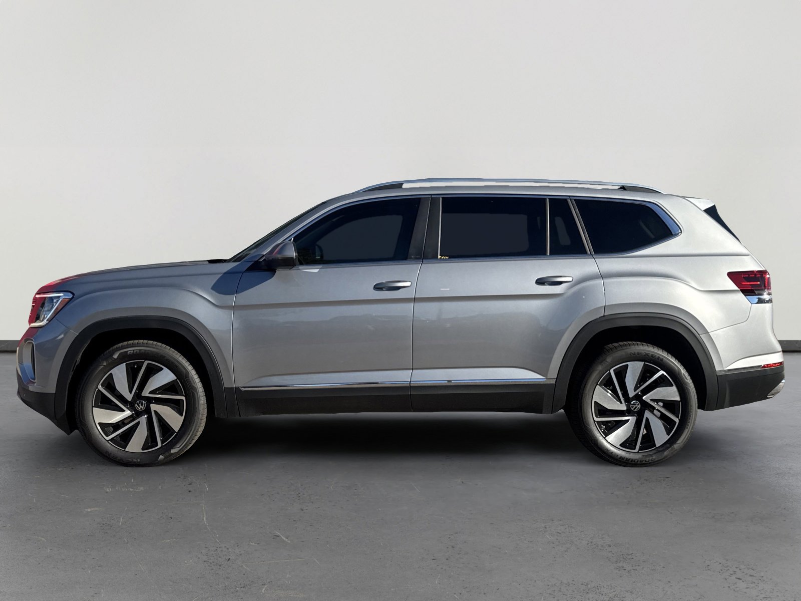 New 2026 Volkswagen Atlas SEL image 3