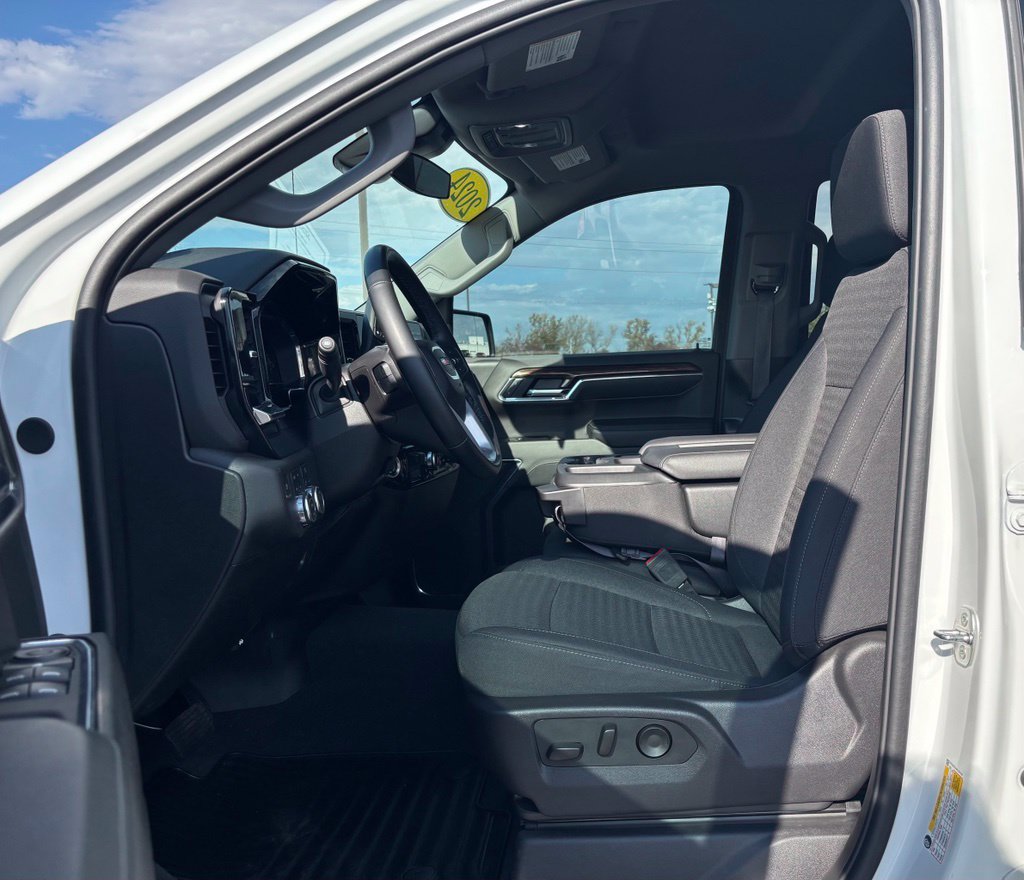 Used 2024 GMC Sierra 1500 Elevation w/ X31 Off-Road Package AWD/4WD image 12