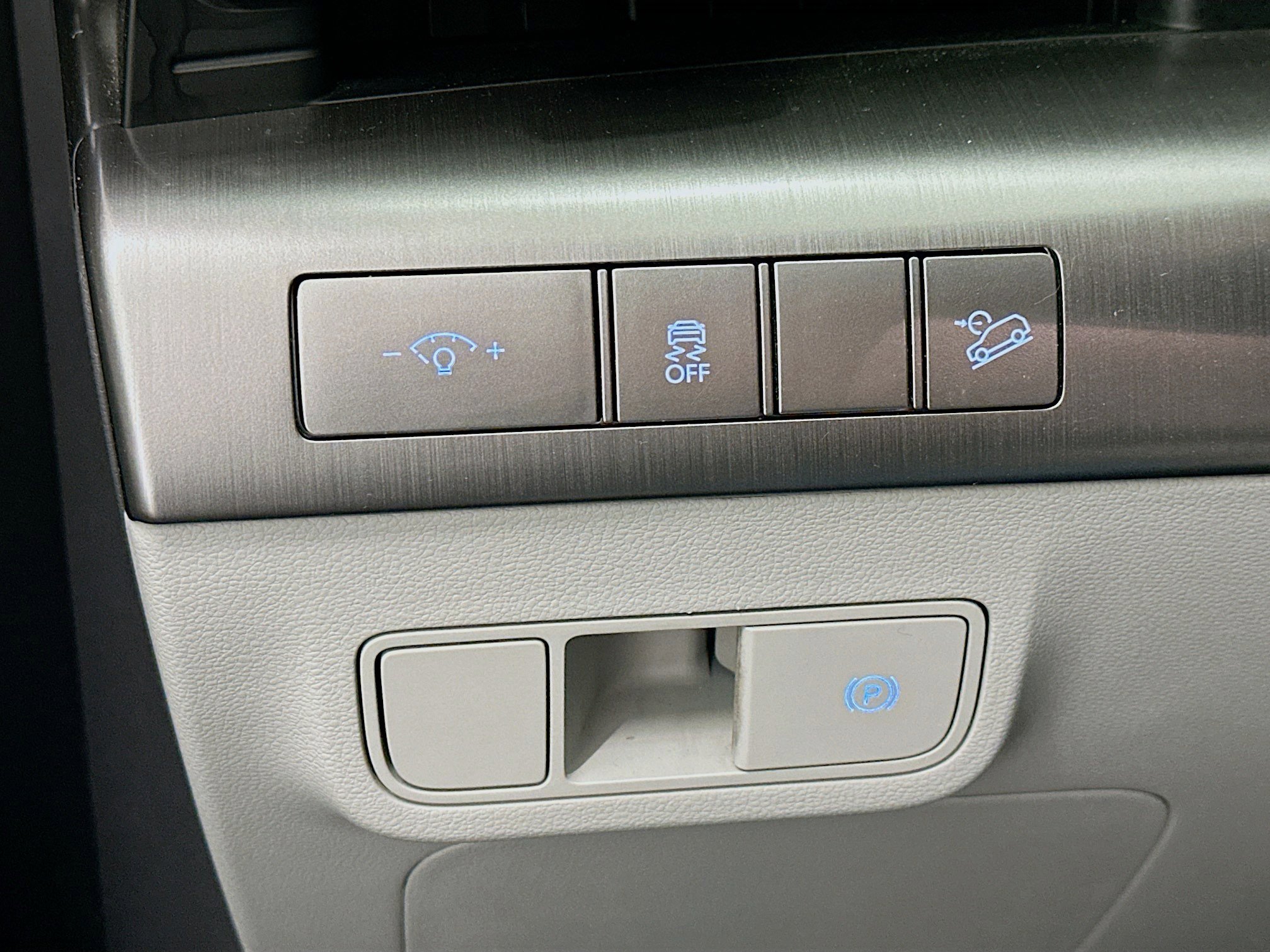 Used 2025 Hyundai Kona SEL AWD/4WD image 17