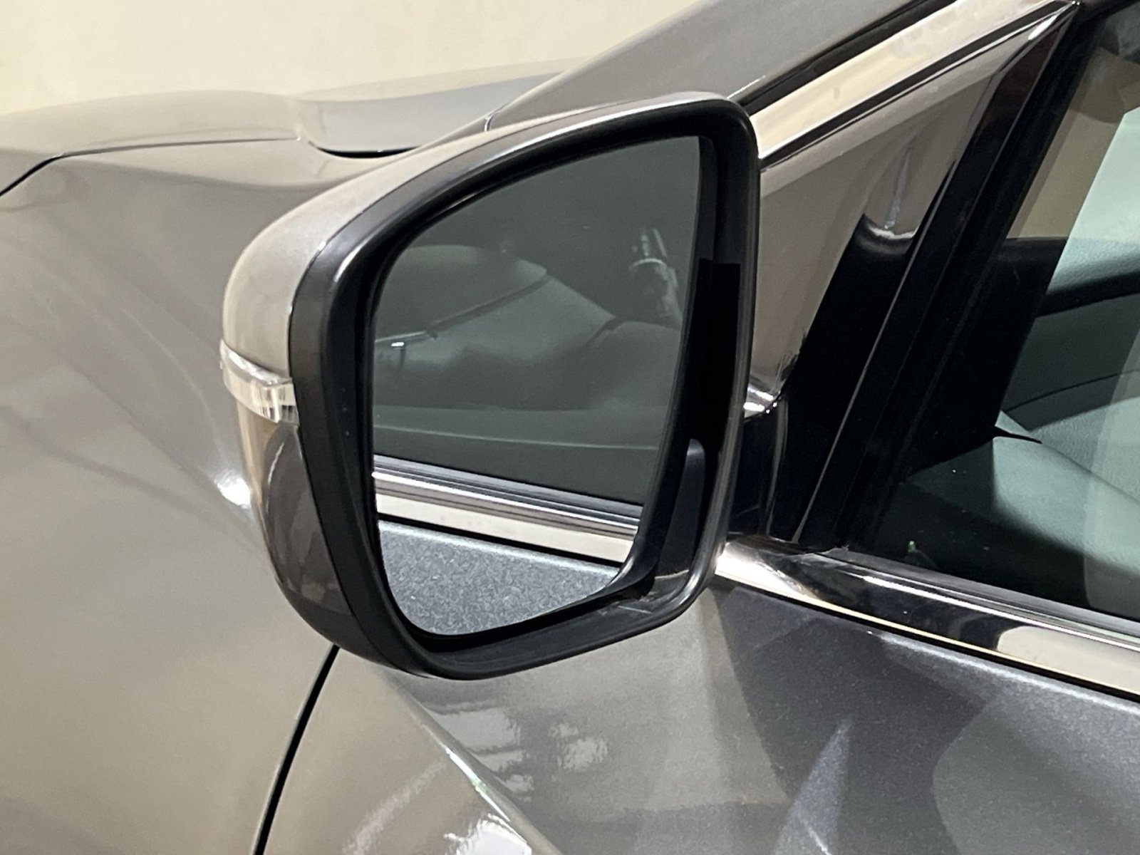 Used 2019 Nissan Murano SV AWD/4WD image 15