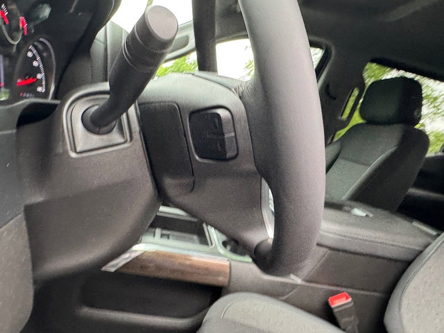 Used 2022 Chevrolet Silverado 1500 LT Trail Boss w/ Bed Protection Package AWD/4WD image 14