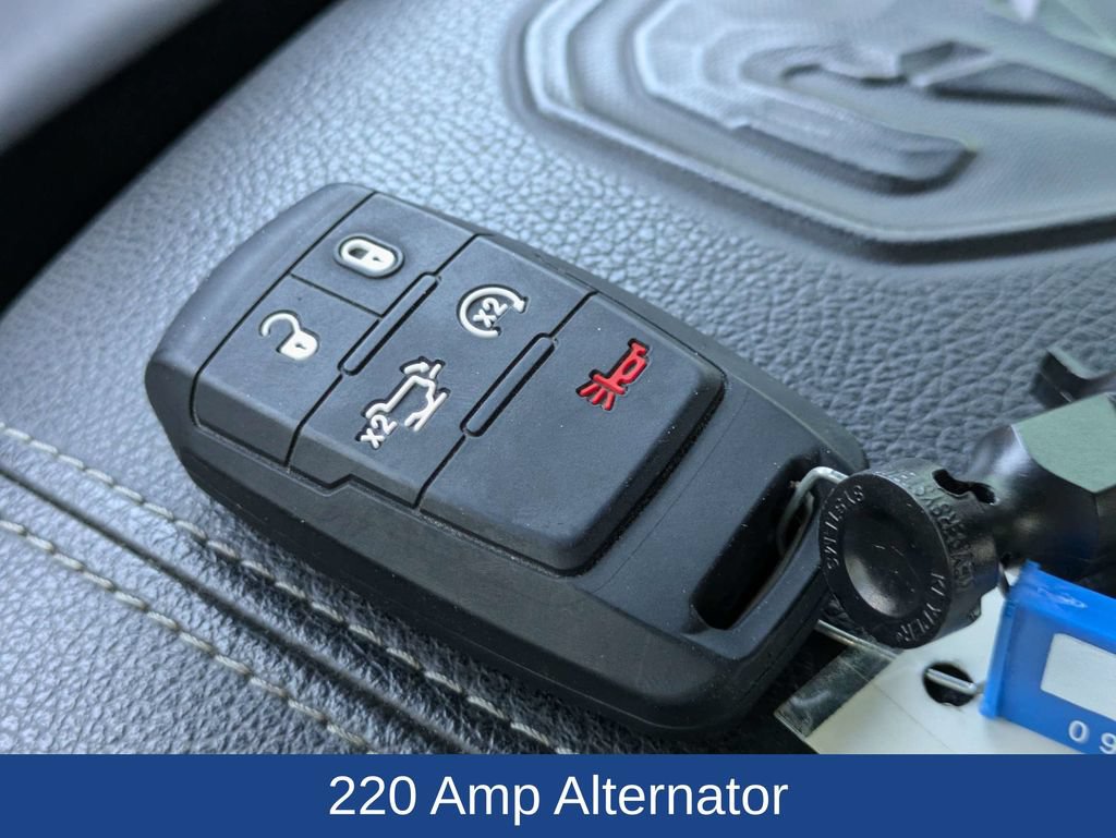 Used 2024 RAM 3500 Laramie AWD/4WD image 32