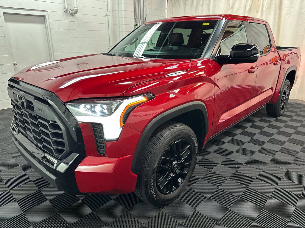 Used 2026 Toyota Tundra Limited AWD/4WD image 4