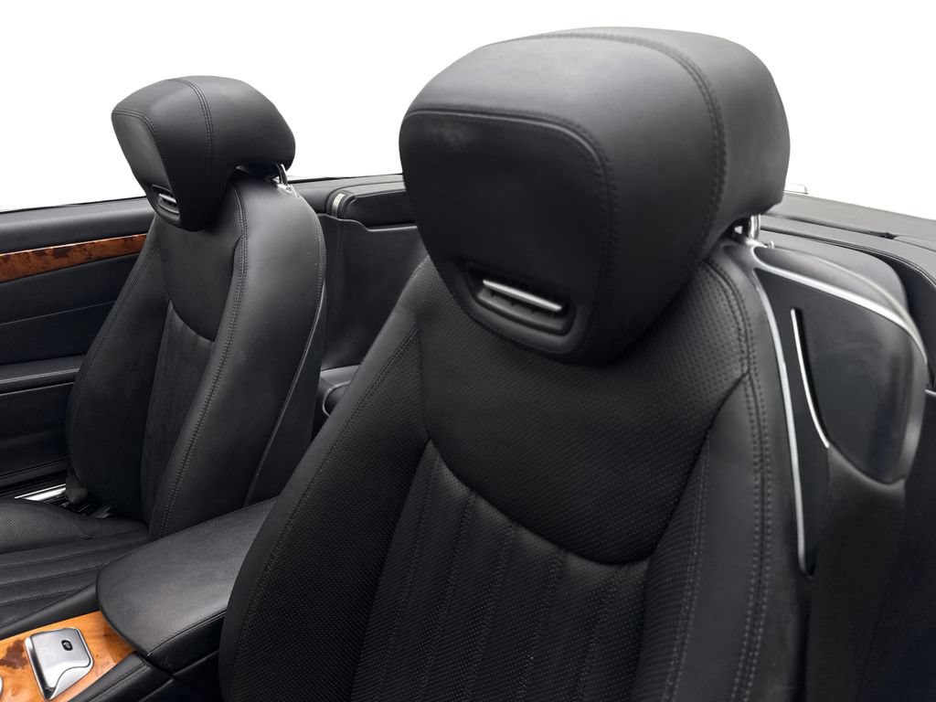 Used 2009 Mercedes-Benz SL 550 image 32