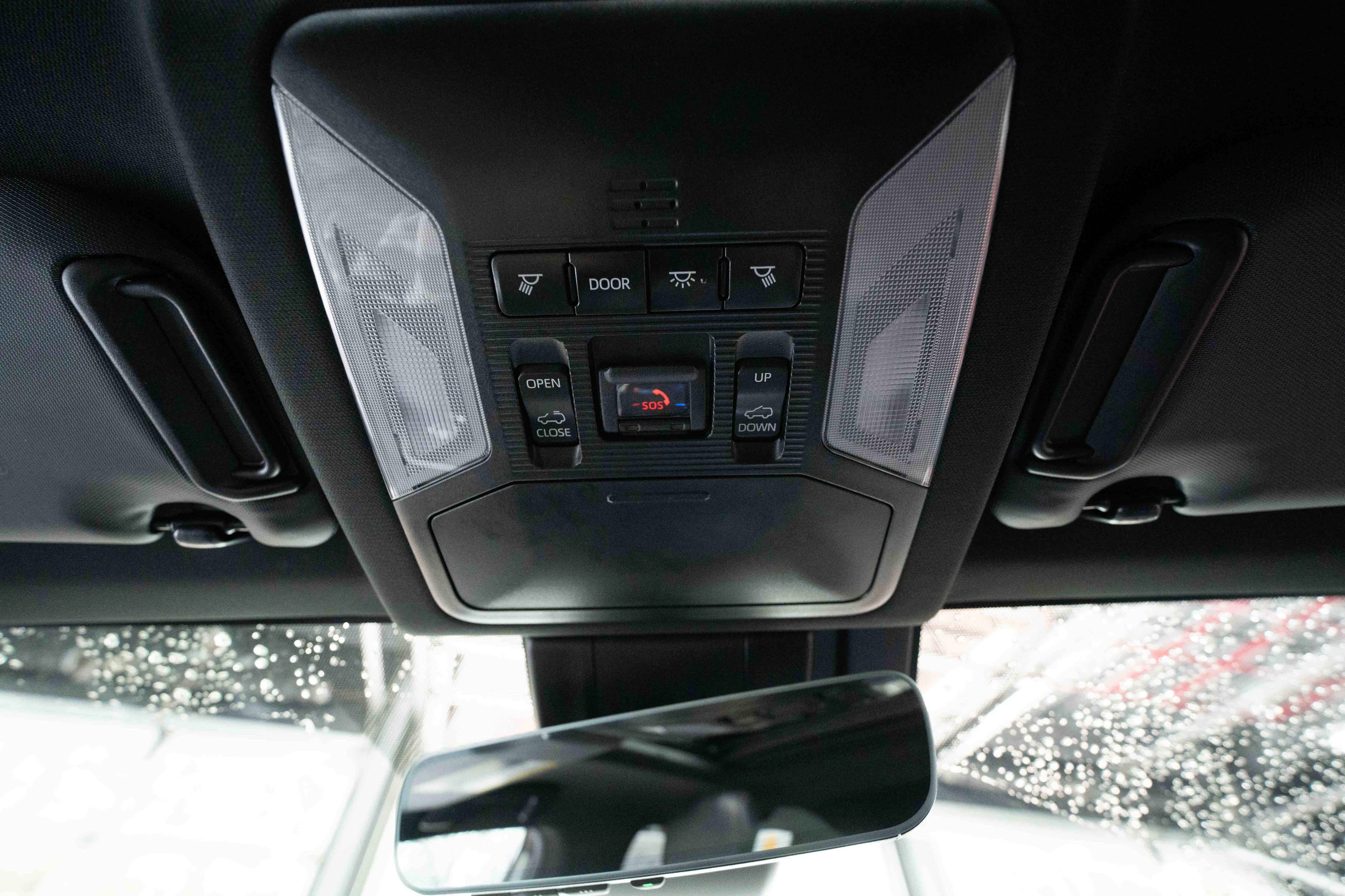 Used 2021 Toyota RAV4 XSE w/ Weather Package image 18