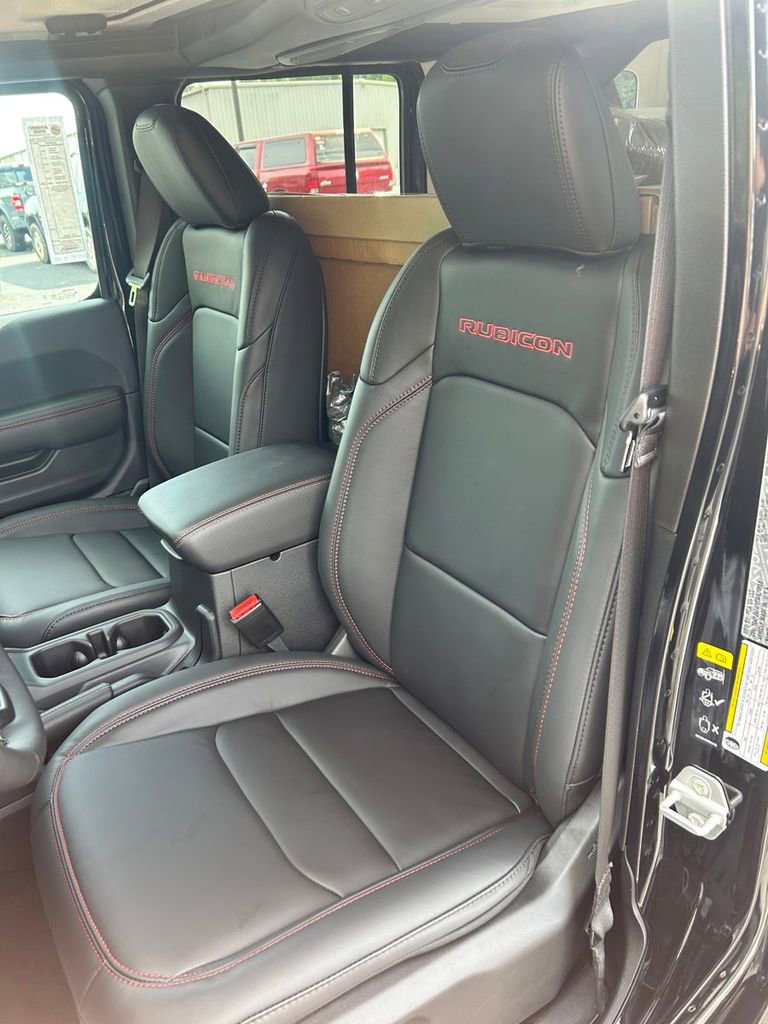 New 2025 Jeep Wrangler Unlimited Rubicon w/ Dual Top Group image 13