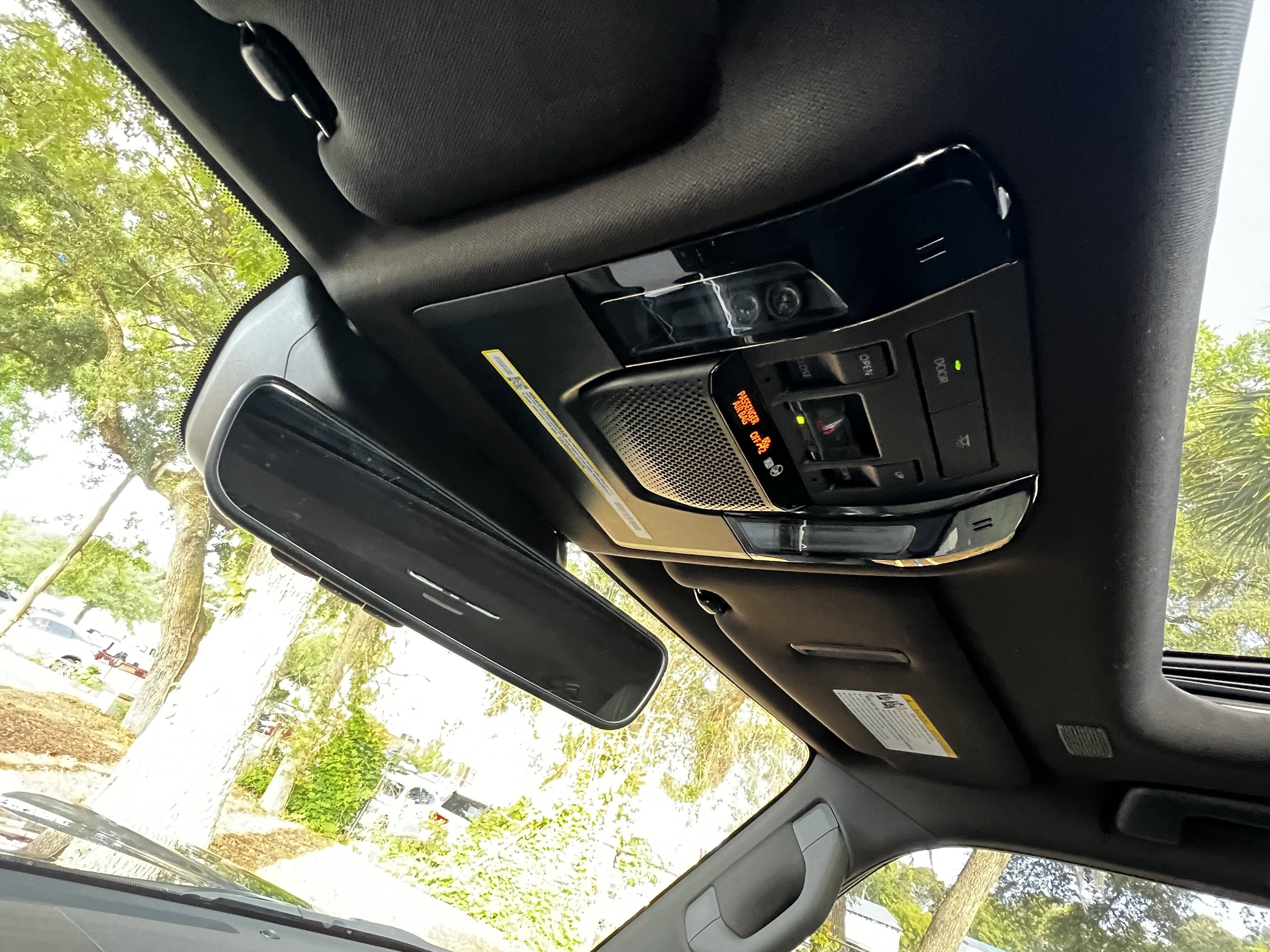 Used 2025 Lexus GX 550 w/ Accessory Package (2T) AWD/4WD image 29