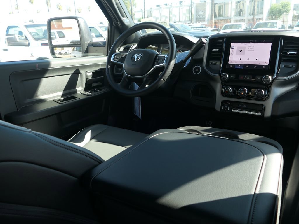 New 2026 RAM 3500 Tradesman image 19