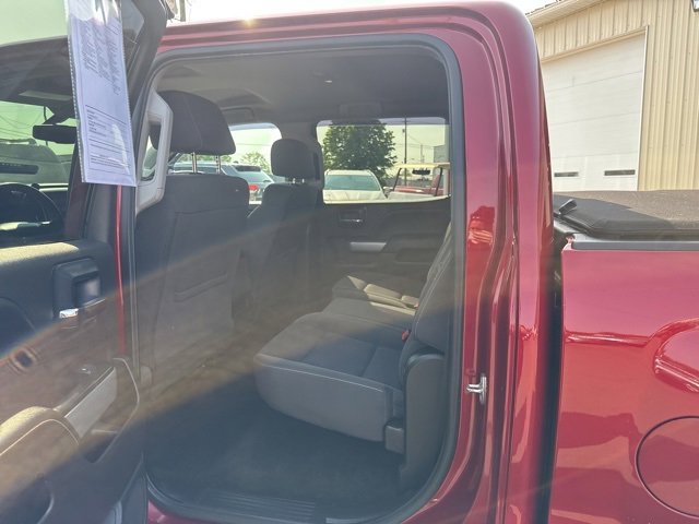 Used 2018 Chevrolet Silverado 1500 LT w/ All Star Edition image 10