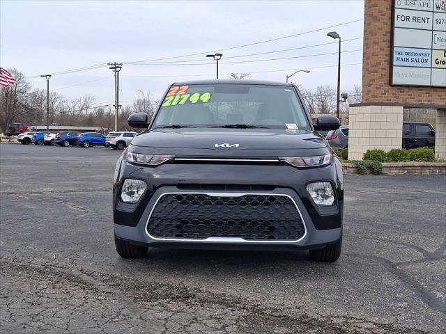 Used 2022 Kia Soul LX image 28