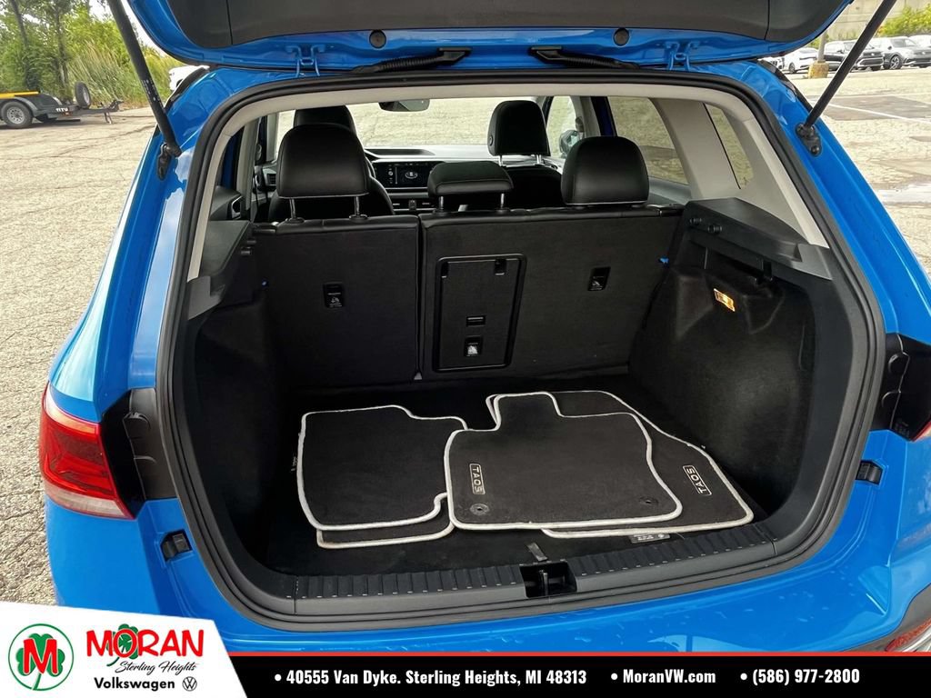 Certified 2023 Volkswagen Taos SEL AWD/4WD image 11