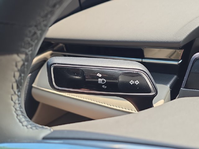 Certified 2024 Lincoln Nautilus Premier AWD/4WD image 13