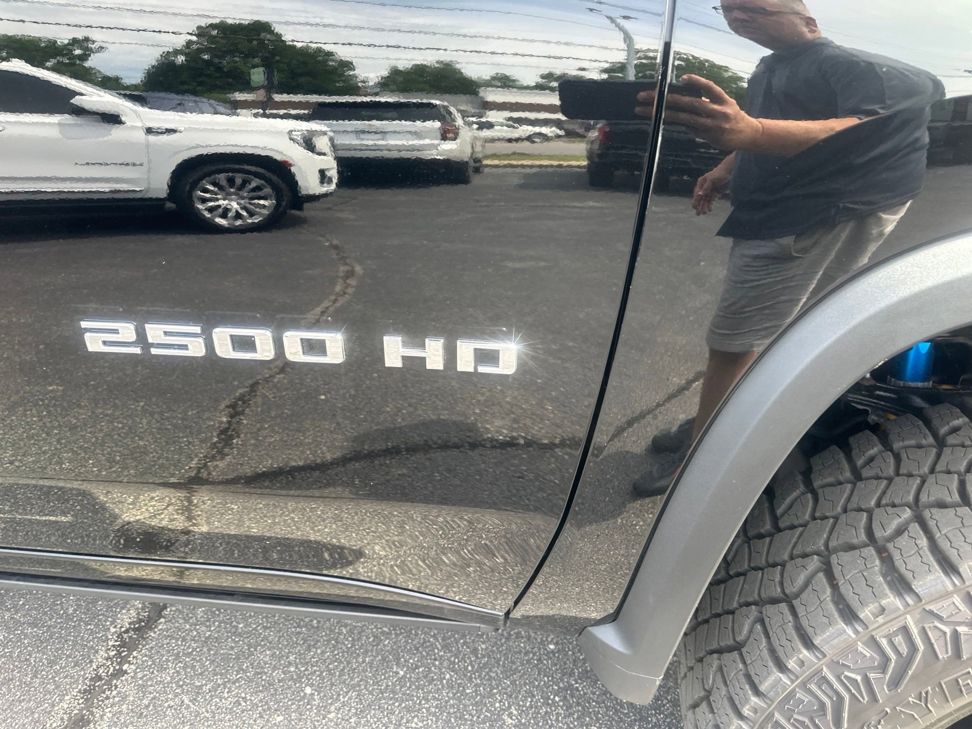 Used 2026 Chevrolet Silverado 2500 ZR2 AWD/4WD image 12