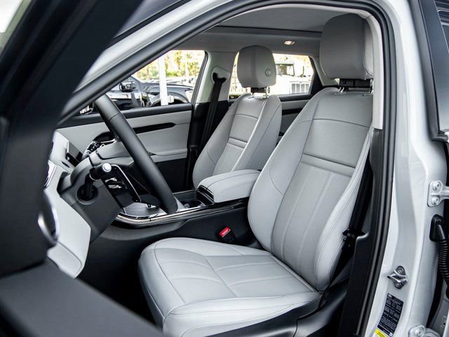 Used 2025 Land Rover Range Rover Evoque S image 13