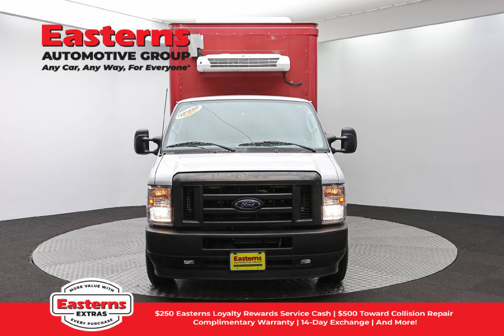 Used 2023 Ford E-350 and Econoline 350 Super Duty w/ Power Windows & Locks Group RWD image 3