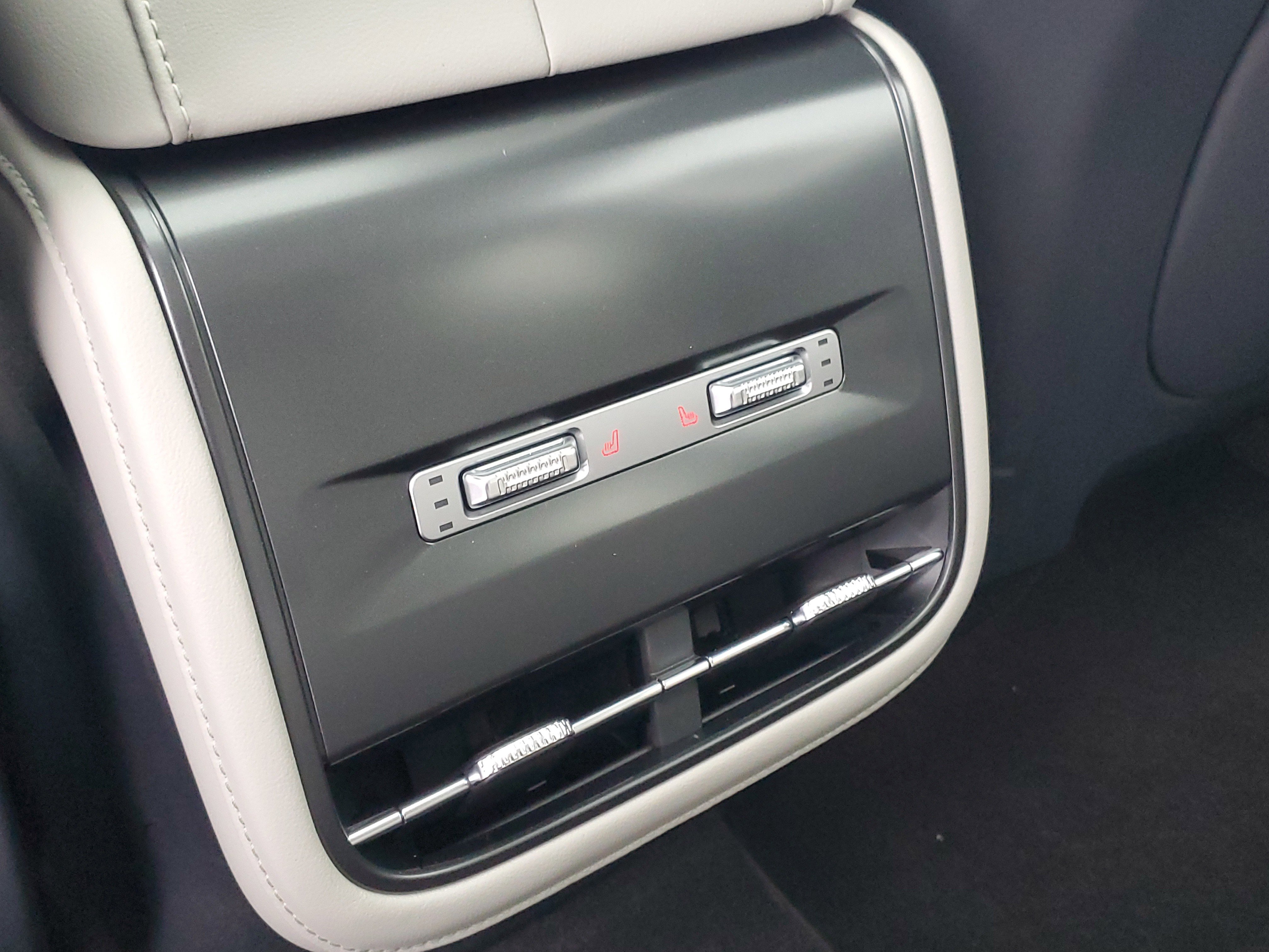 New 2026 Lincoln Nautilus Reserve w/ Jet Appearance Package AWD/4WD image 30