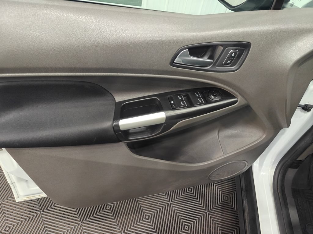 Used 2020 Ford Transit Connect XLT FWD image 39