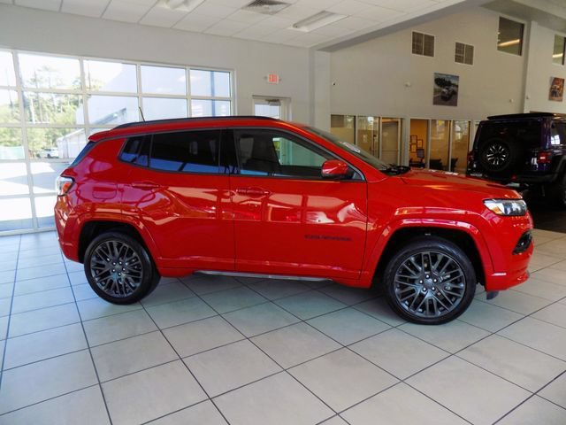 Certified 2022 Jeep Compass Limited AWD/4WD image 6