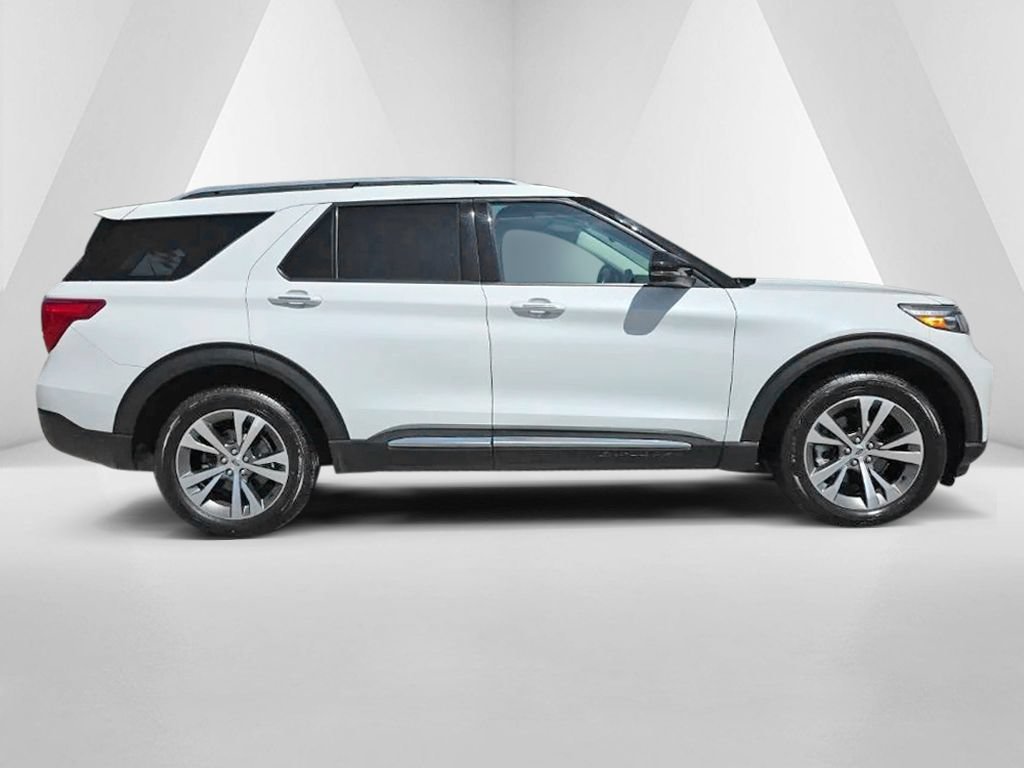 Used 2020 Ford Explorer Platinum w/ Premium Technology Package AWD/4WD image 4
