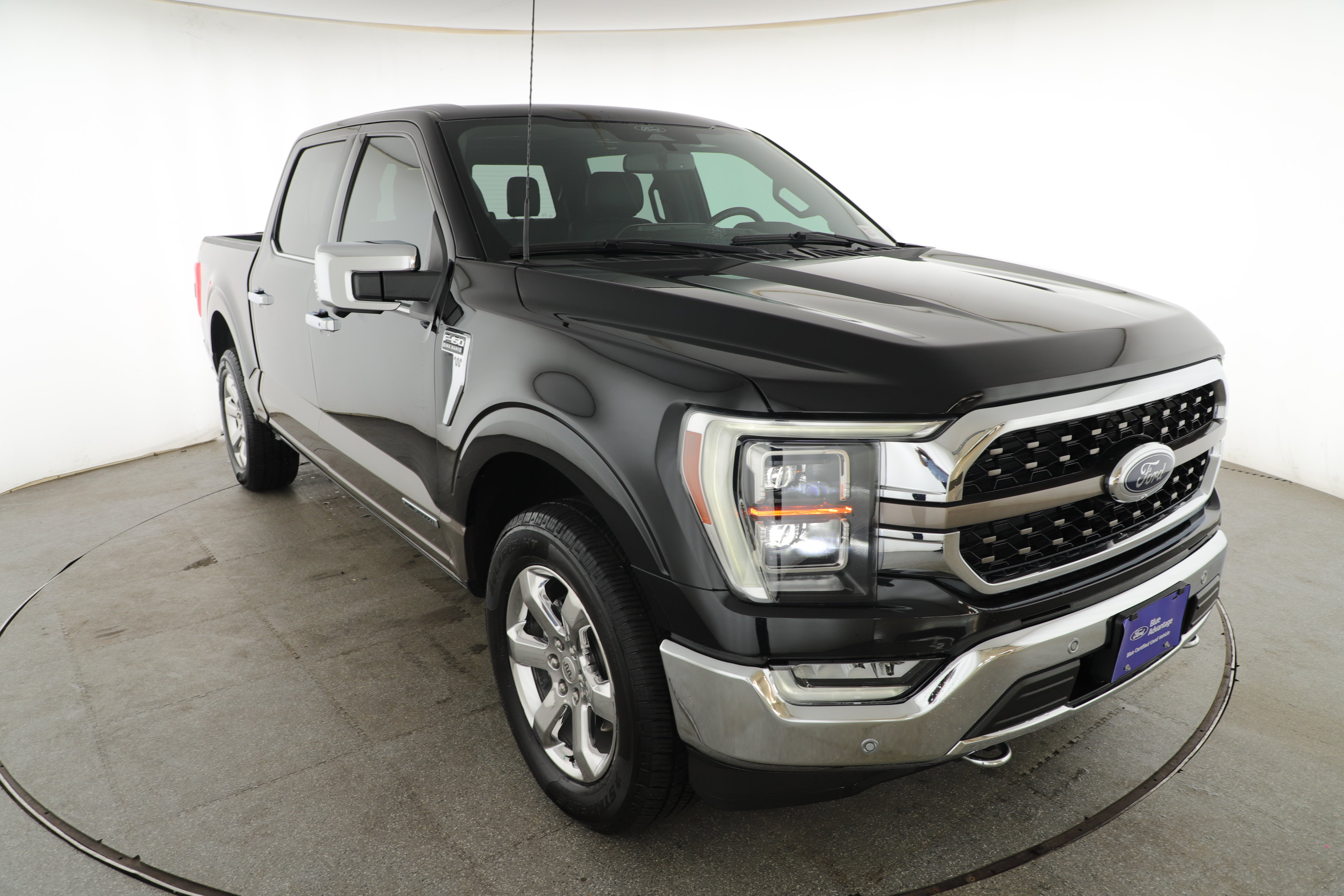 Used 2023 Ford F150 King Ranch w/ Equipment Group 601A High AWD/4WD image 3