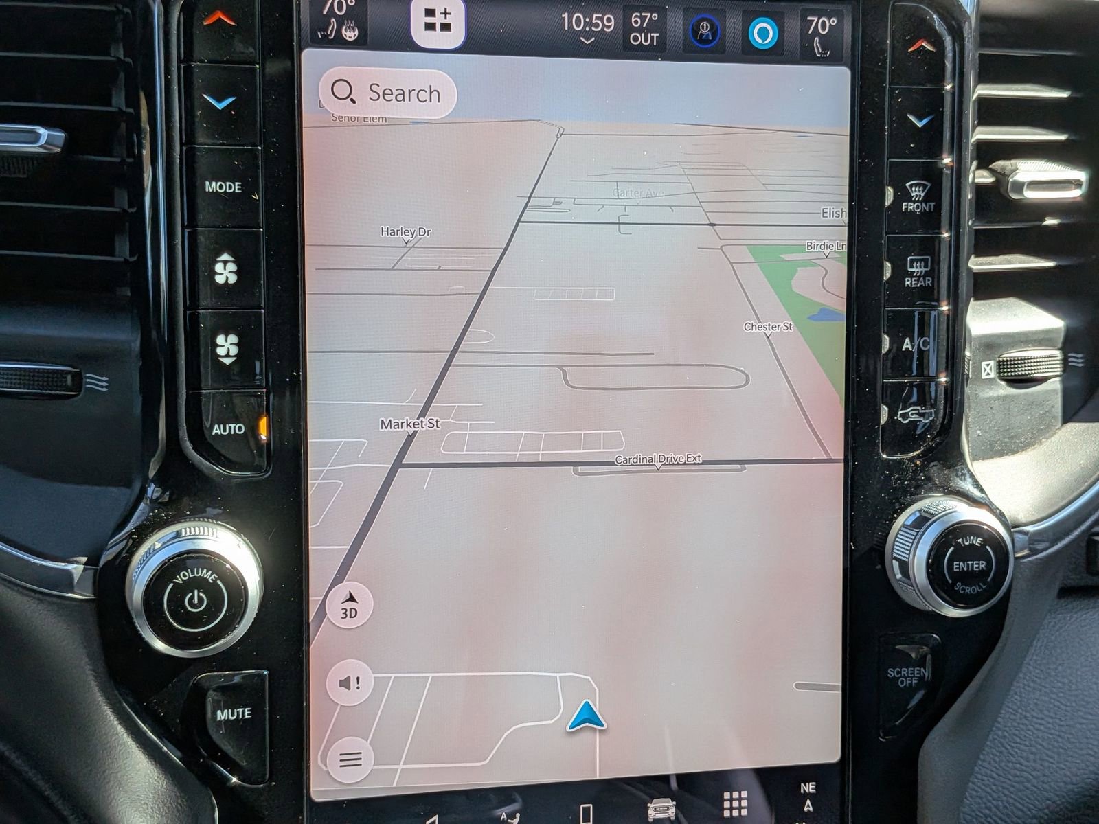 Used 2025 RAM 1500 Laramie image 23