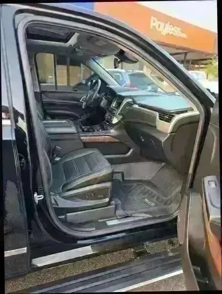 Used 2018 GMC Yukon XL Denali w/ Denali Ultimate Package AWD/4WD image 38