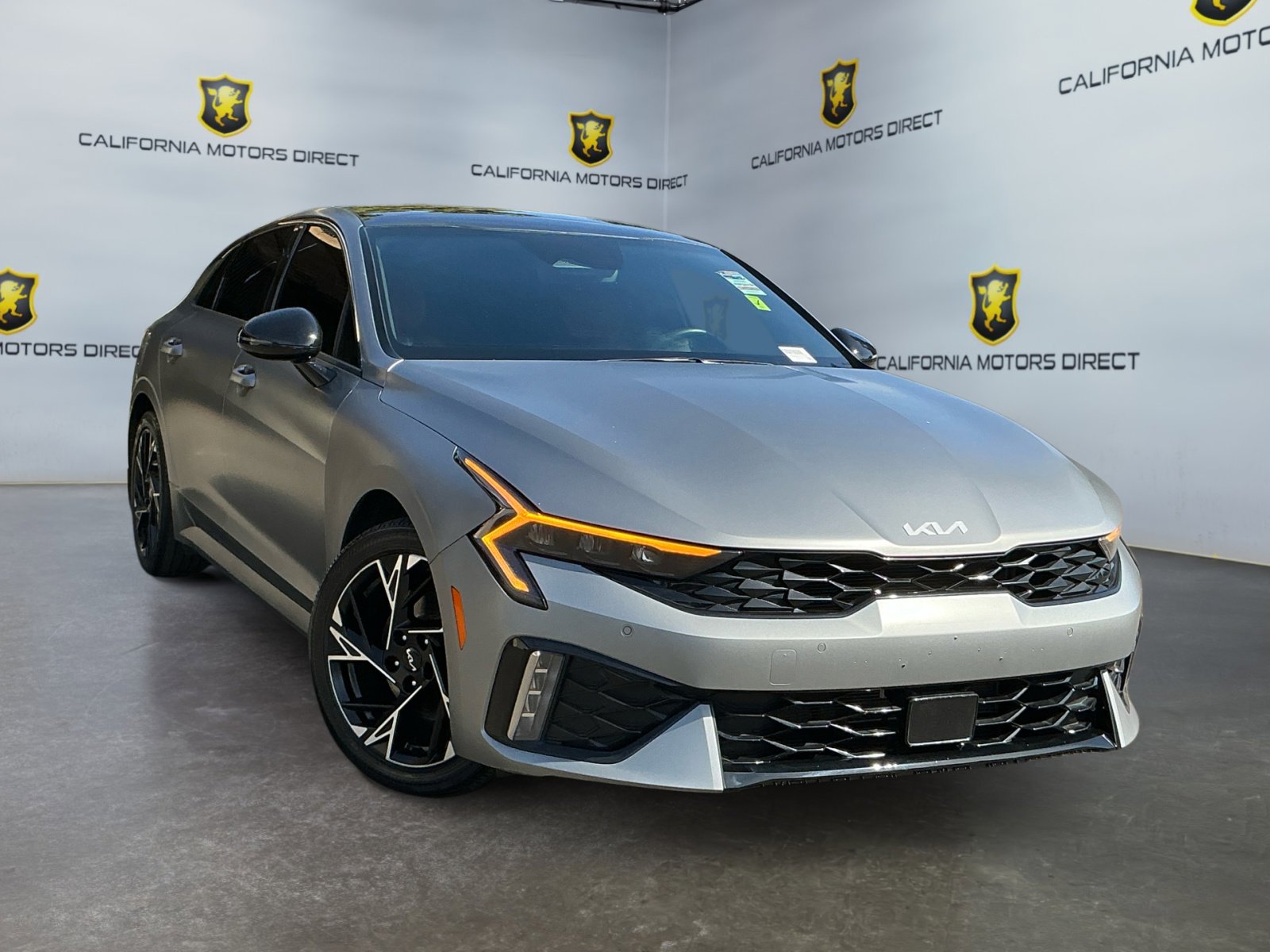 Used 2025 Kia K5 GT-Line w/ GT-Line Premium Package image 3