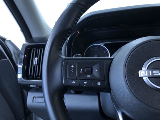 Used 2025 Nissan Pathfinder SV AWD/4WD image 25