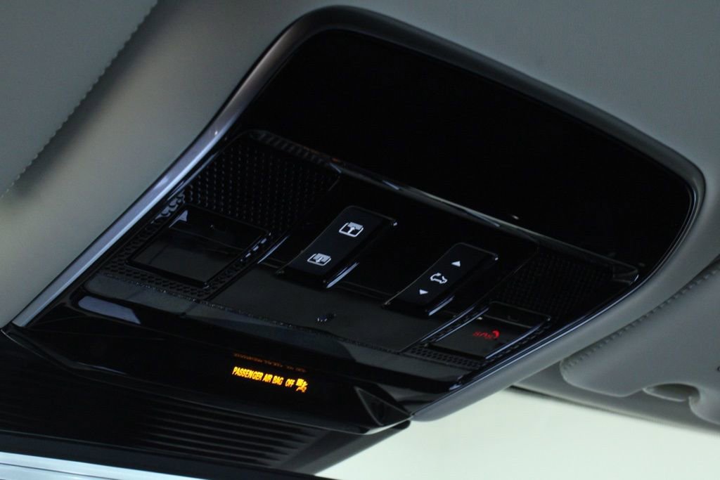 Used 2024 Land Rover Range Rover Autobiography image 27